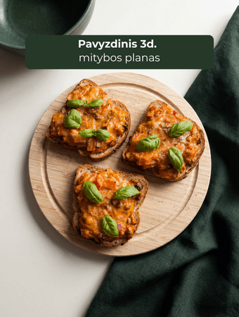 3 dienų mitybos planas – sveiki užkepti sumuštiniai su bazilikais ant medinės lėkštės